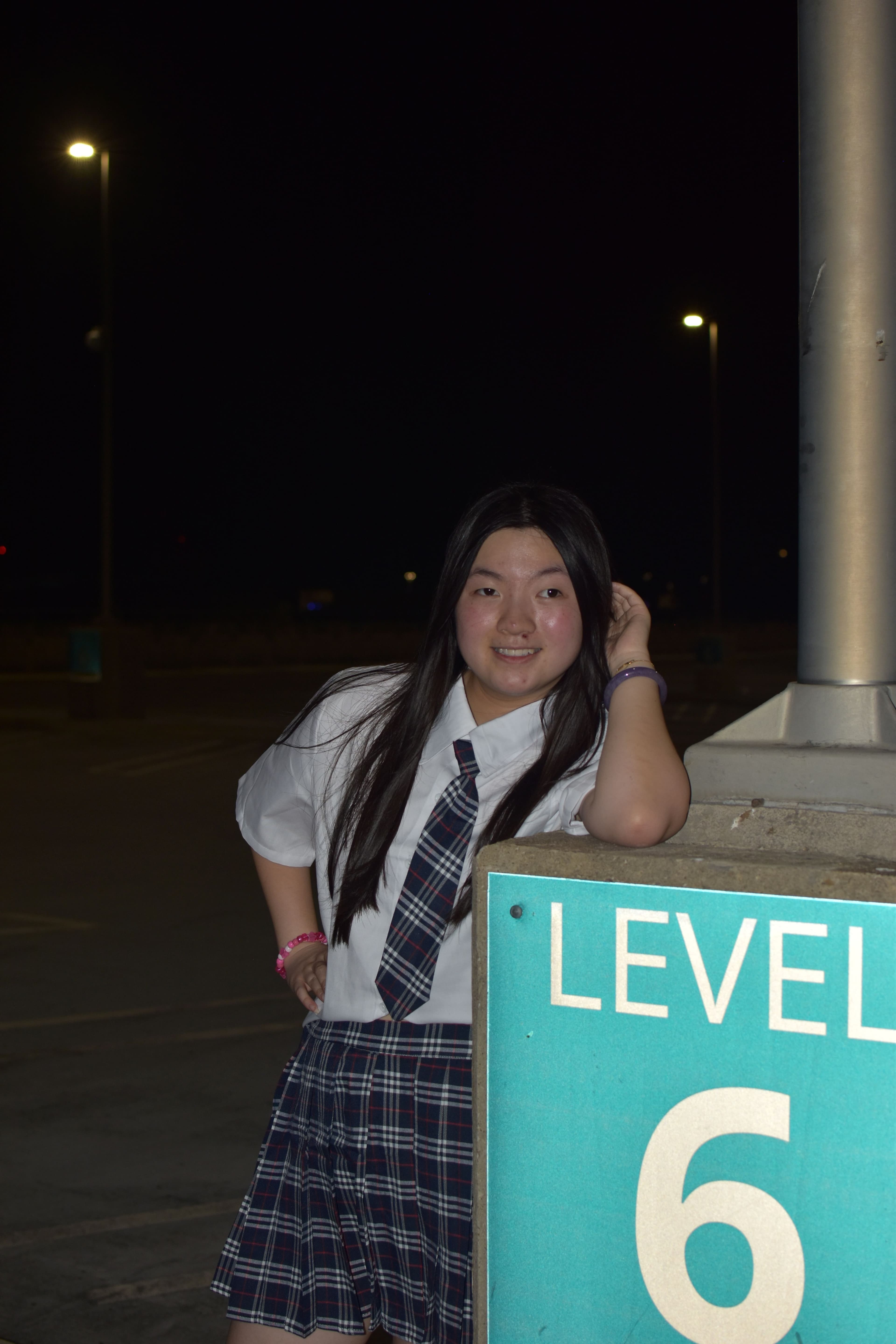 Miky Zheng Blurred Background