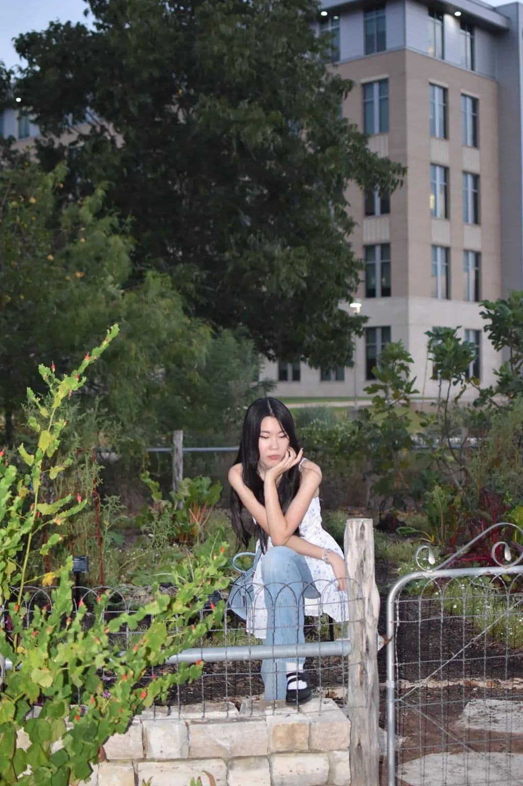 Lia Chen's Full Image